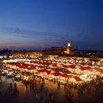 Turismo en Marrakech: Vista panorámica nocturna de la plaza más popular de Marrakech