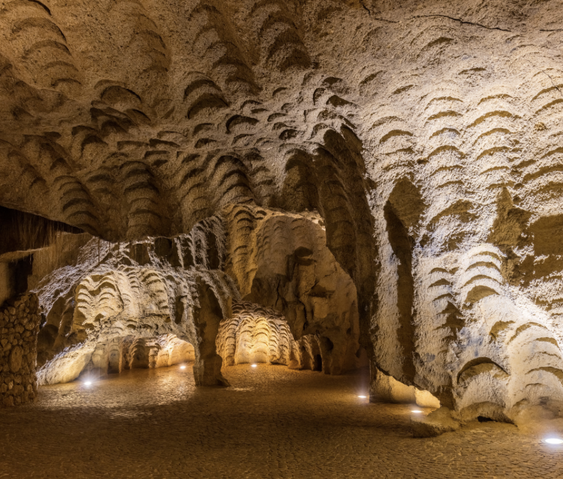 Las cuevas de Hércules en tánger son uno de los lugares más bonitos que podrás visitar.