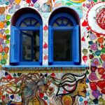 Arte callejero en Asilah, donde los murales sobre las paredes enbellecen la ciudad